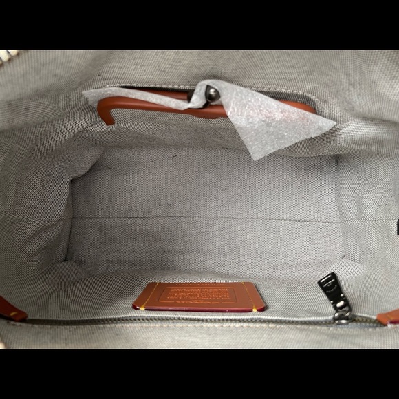 ⛄️SOLD Coach Rogue 31 With Pyramid Eye - Picture 13 of 16